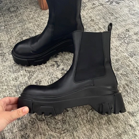 Zara Shoes Zara Chunky Lug Sole Boots Poshmark